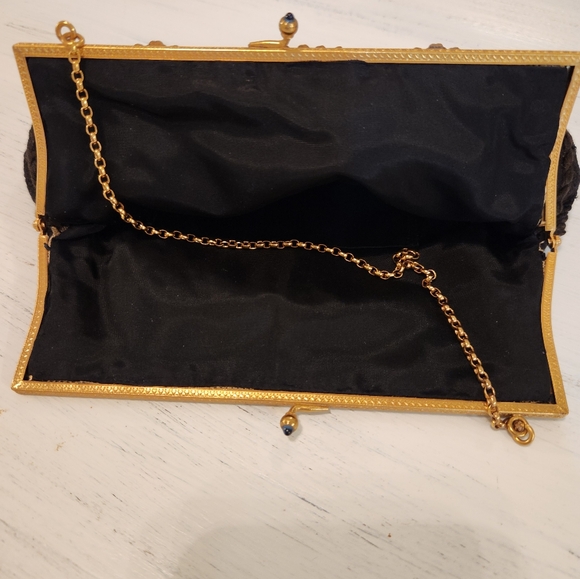 Purse - Picture 2 of 6